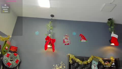 Snapshot of hannah_miller__ chatting on December 23, 11:36 am HANNAH MILLER online show from December 23, 11:36 am