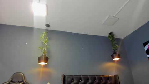 Snapshot of hannah_miller__ chatting on January 17, 11:27 am HANNAH MILLER online show from January 17, 11:27 am