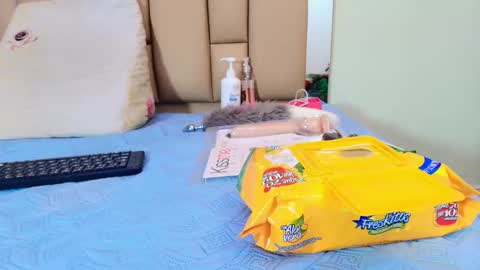 Snapshot of hannah_teehn chatting on November 13, 7:13 pm hannah_teehn online show from November 13, 7:13 pm