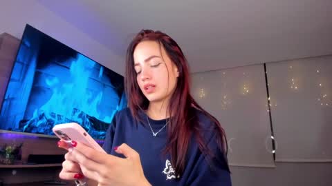 Hannah online show from December 28, 3:37 am