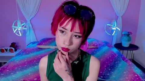 Hannah online show from January 24, 12:20 pm