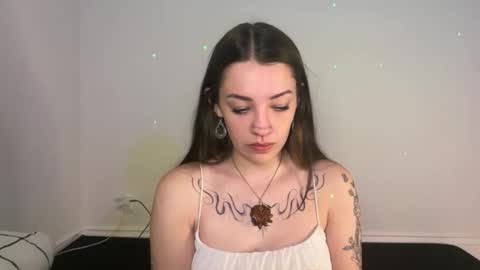 Hannah Taylor online show from January 15, 8:12 pm