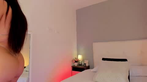 hannamartinnez online show from October 13, 5:13 pm