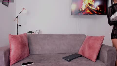 Snapshot of hannaos chatting on January 18, 3:59 pm Hanna Os online show from January 18, 3:59 pm