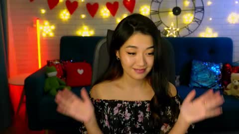 hannarosie online show from February 26, 8:44 pm