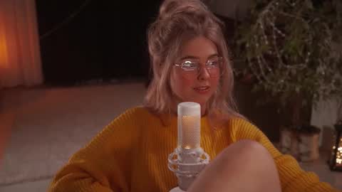 Snapshot of hannasthesia chatting on February 22, 12:27 am Hanna online show from February 22, 12:27 am