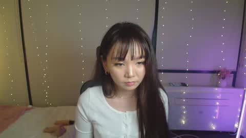 HannaVibe online show from March 8, 9:50 am