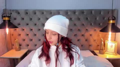 Snapshot of hanniesmile chatting on February 27, 2:10 pm Hanni online show from February 27, 2:10 pm