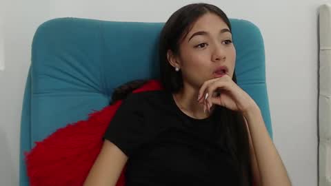 Snapshot of hantonella chatting on January 9, 3:55 pm Anto online show from January 9, 3:55 pm