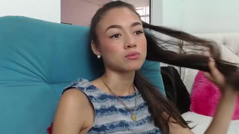 Snapshot of hantonella chatting on March 5, 3:07 pm Anto online show from March 5, 3:07 pm