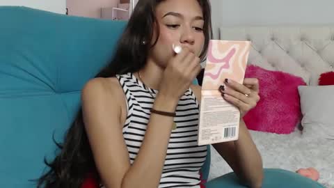 Snapshot of hantonella chatting on March 8, 3:35 pm Anto online show from March 8, 3:35 pm