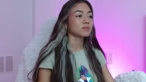 Snapshot of hantonella chatting on November 7, 2:17 pm Anto online show from November 7, 2:17 pm