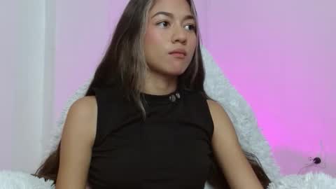 Snapshot of hantonella chatting on November 13, 8:30 pm Anto online show from November 13, 8:30 pm