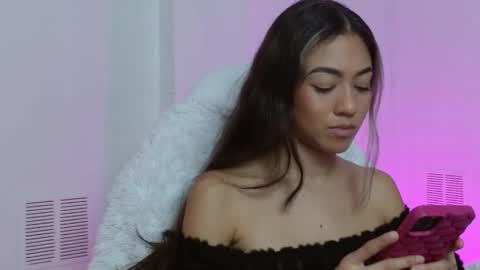 Snapshot of hantonella chatting on November 28, 3:36 pm Anto online show from November 28, 3:36 pm