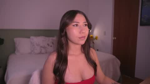 Mizi online show from October 2, 8:05 pm