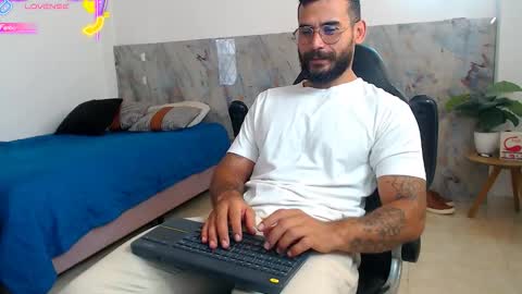 hanz_col online show from November 4, 12:15 pm