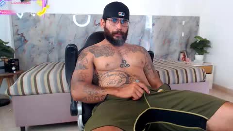 hanz_col online show from March 26, 2:11 pm