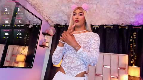 Snapshot of hanzking01 chatting on October 12, 5:17 am Hanzking01 online show from October 12, 5:17 am