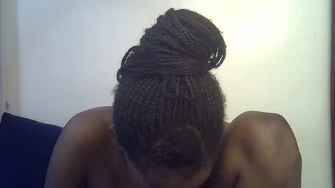 happy_kienyeji online show from December 14, 8:46 pm