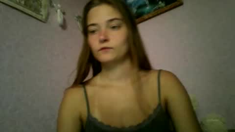 Snapshot of happyemily18 chatting on October 29, 11:56 am happyemily online show from October 29, 11:56 am