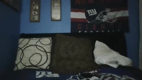 Snapshot of happyhappy4 chatting on November 18, 5:34 am happyhappy4 online show from November 18, 5:34 am