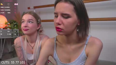 Snapshot of happynewdear chatting on September 17, 9:49 pm Evy online show from September 17, 9:49 pm