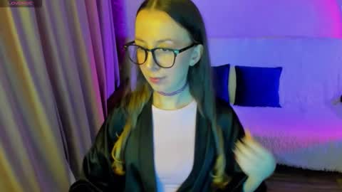 Stephanie online show from September 21, 3:24 pm