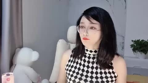 Snapshot of happysweetie168 chatting on March 6, 2:18 pm Daisy online show from March 6, 2:18 pm