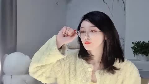 Snapshot of happysweetie168 chatting on March 8, 3:24 pm Daisy online show from March 8, 3:24 pm