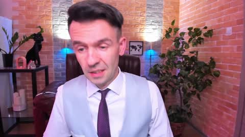 Steve online show from February 3, 2:45 pm