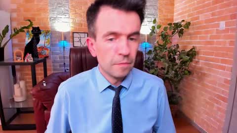 Steve online show from February 25, 2:22 pm