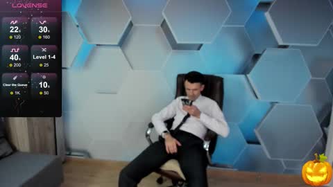 Steve online show from November 14, 9:41 am