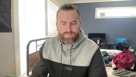 Zach online show from February 25, 5:25 pm