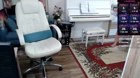 Snapshot of hardanaldp chatting on February 23, 10:49 am Elly online show from February 23, 10:49 am