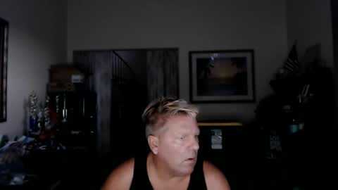 Snapshot of hardblondcouplehawaii chatting on September 28, 2:06 am Steele and Cassie online show from September 28, 2:06 am