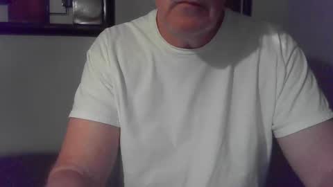 Snapshot of hardchicagoforzya chatting on October 18, 5:43 am hardchicagoforzya online show from October 18, 5:43 am