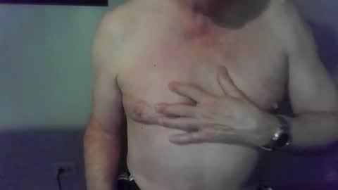 Snapshot of hardchicagoforzya chatting on October 18, 9:26 pm hardchicagoforzya online show from October 18, 9:26 pm