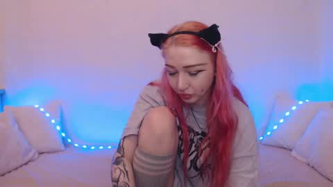 Snapshot of hardcore_x chatting on March 11, 10:09 pm Emily online show from March 11, 10:09 pm