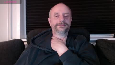 Snapshot of hardmrlazy chatting on February 21, 9:54 pm MrLazy online show from February 21, 9:54 pm