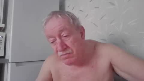 Snapshot of hardon4u123456789 chatting on November 13, 9:52 am hardon4u123456789 online show from November 13, 9:52 am