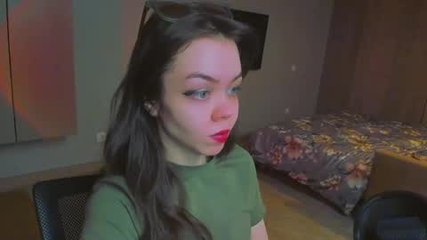 Snapshot of haribo_asmr chatting on January 9, 7:42 am Miss Hari online show from January 9, 7:42 am