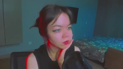 Snapshot of haribo_asmr chatting on January 14, 7:27 am Miss Hari online show from January 14, 7:27 am