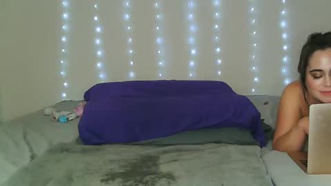 Snapshot of harleet chatting on January 14, 7:06 am Harlee online show from January 14, 7:06 am