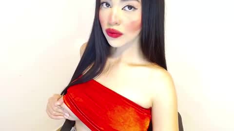 Snapshot of harleyqueen_robbie chatting on December 2, 2:06 am harleyqueen_robbie online show from December 2, 2:06 am