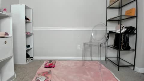 Snapshot of harmonie_marquise chatting on September 22, 5:04 pm Harmonie Marquise online show from September 22, 5:04 pm