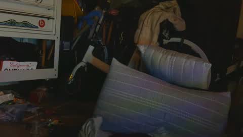 Snapshot of harmony792455 chatting on February 5, 3:23 am harmony792455 online show from February 5, 3:23 am