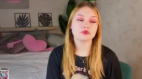 Christine online show from September 29, 12:05 am