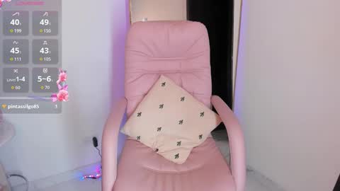 Snapshot of harmony_murr chatting on October 4, 1:25 am vanessa online show from October 4, 1:25 am