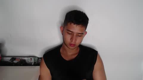 Snapshot of harold_18_ chatting on November 27, 7:05 pm harold_18_ online show from November 27, 7:05 pm