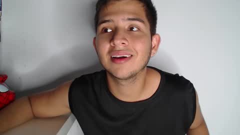 Snapshot of harold_18_ chatting on December 17, 6:58 pm harold_18_ online show from December 17, 6:58 pm